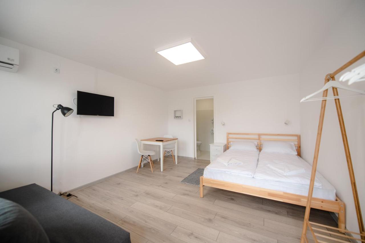 Pixel Guest house *